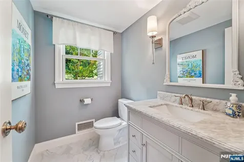 679 Cheyenne Drive Franklin Lakes NJ 07417