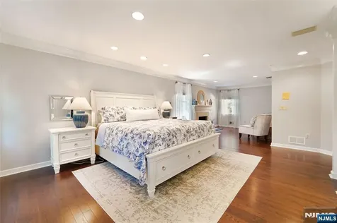 679 Cheyenne Drive Franklin Lakes NJ 07417
