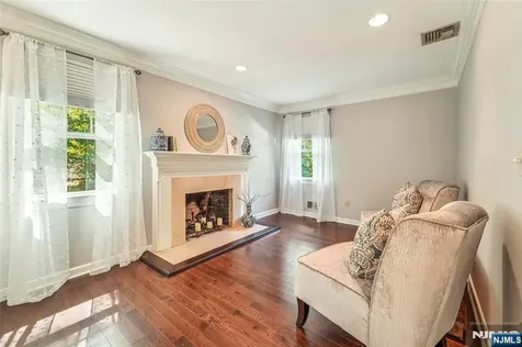 679 Cheyenne Drive Franklin Lakes NJ 07417