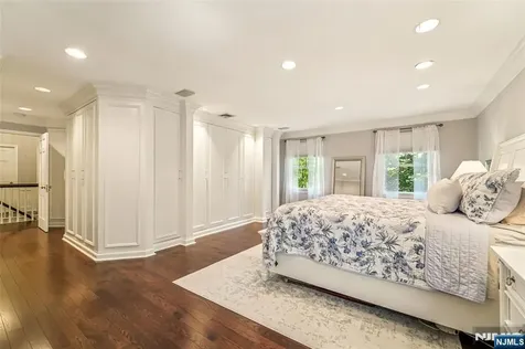 679 Cheyenne Drive Franklin Lakes NJ 07417