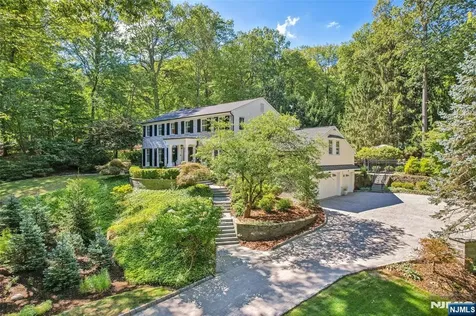 679 Cheyenne Drive Franklin Lakes NJ 07417