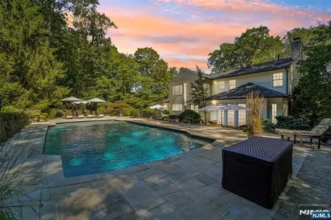 679 Cheyenne Drive Franklin Lakes NJ 07417