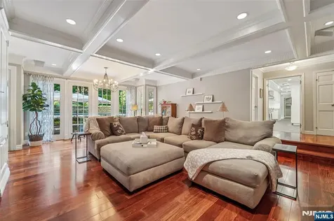 679 Cheyenne Drive Franklin Lakes NJ 07417