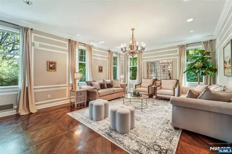 679 Cheyenne Drive Franklin Lakes NJ 07417