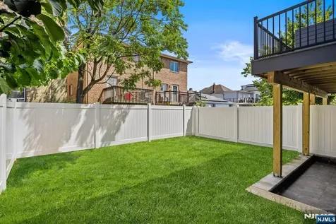 93 Crescent Avenue Cliffside Park NJ 07010