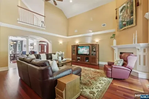 16 Eugene Road Saddle River NJ 07458