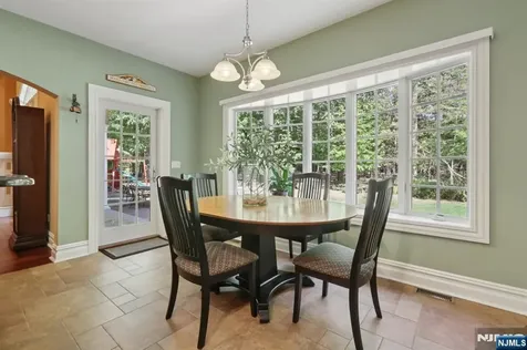 16 Eugene Road Saddle River NJ 07458