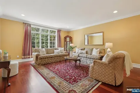 16 Eugene Road Saddle River NJ 07458