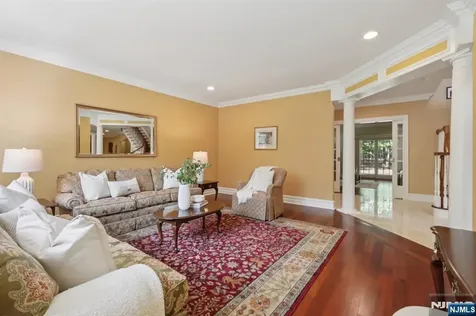 16 Eugene Road Saddle River NJ 07458
