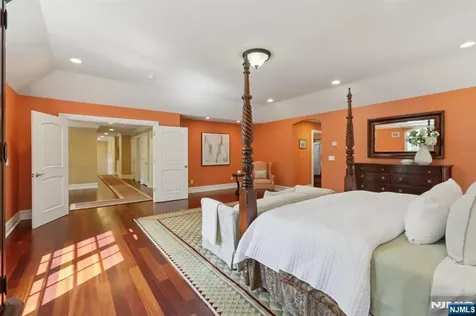 16 Eugene Road Saddle River NJ 07458