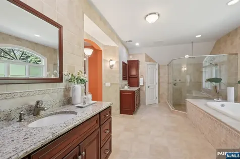 16 Eugene Road Saddle River NJ 07458