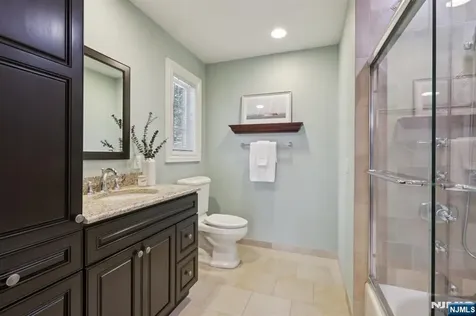 16 Eugene Road Saddle River NJ 07458