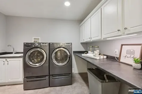 16 Eugene Road Saddle River NJ 07458
