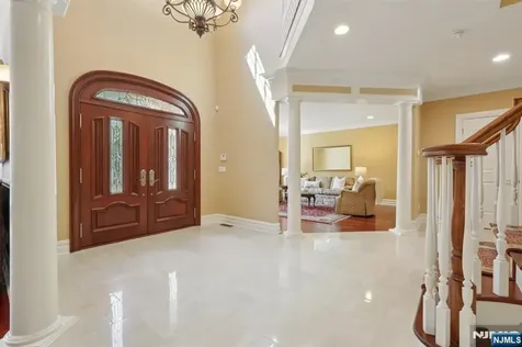 16 Eugene Road Saddle River NJ 07458