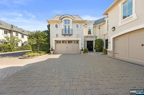 311 Bellaire Drive Demarest NJ 07627