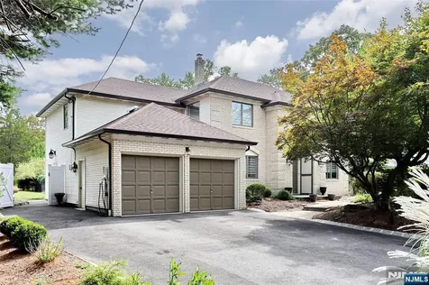 210 Ramapo Valley Road Oakland NJ 07436
