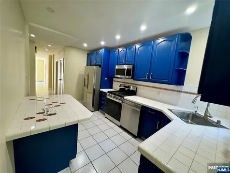 56 Liberty Place Weehawken NJ 07086
