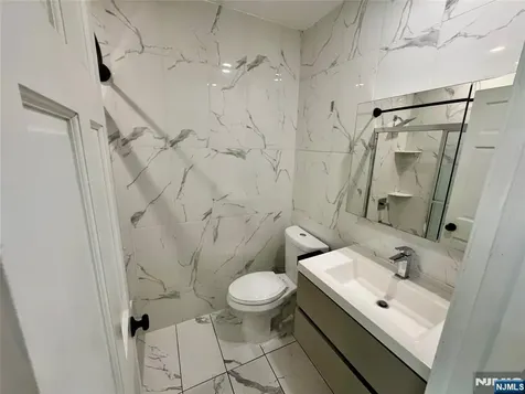 56 Liberty Place Weehawken NJ 07086