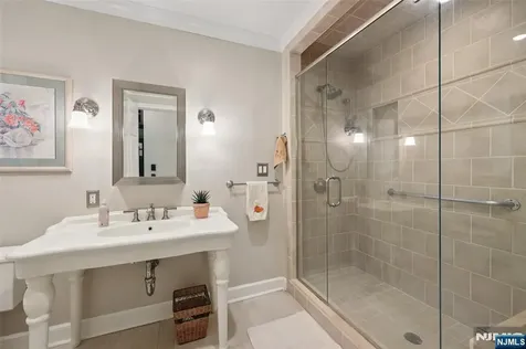281 Park Avenue Allendale NJ 07401