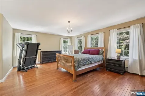 281 Park Avenue Allendale NJ 07401