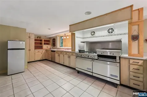 281 Park Avenue Allendale NJ 07401