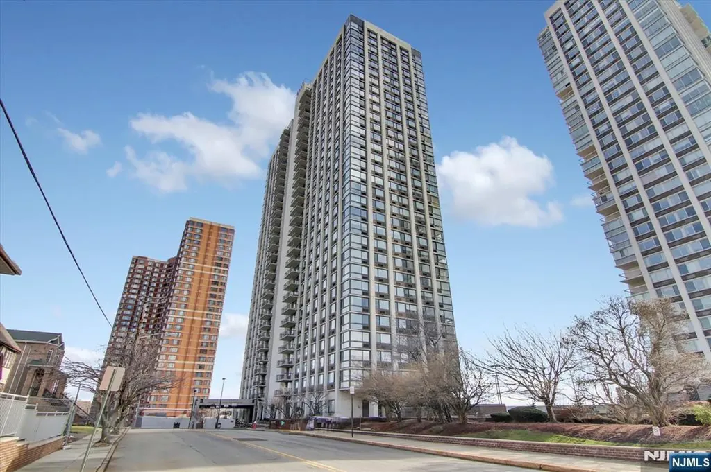 200 Old Palisade Fort Lee NJ 07024