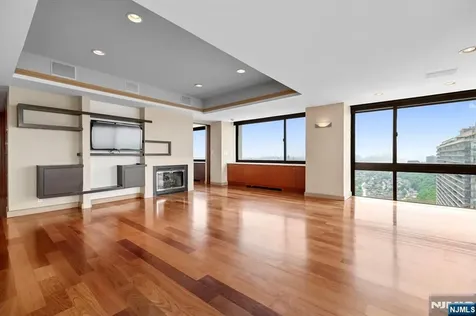 200 Old Palisade Fort Lee NJ 07024