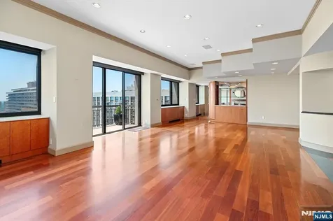 200 Old Palisade Fort Lee NJ 07024