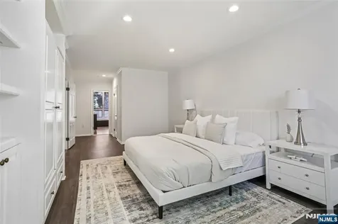 185 Kensington Drive Fort Lee NJ 07024