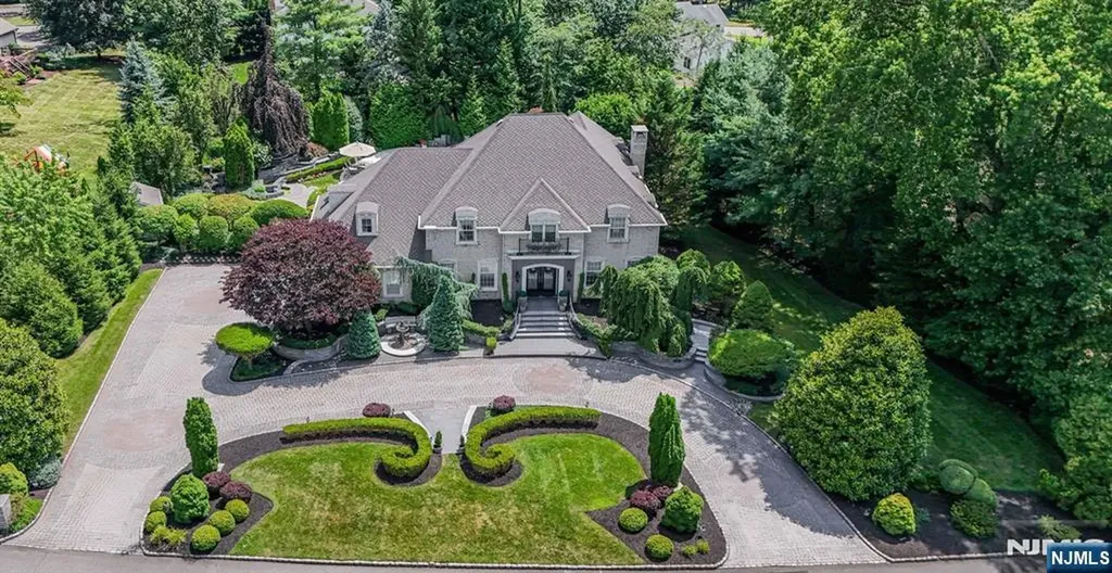 22 Fawn Drive Montville Township NJ 07045