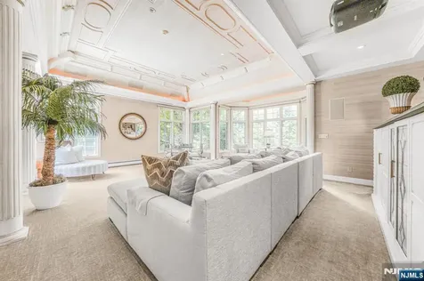 22 Fawn Drive Montville Township NJ 07045