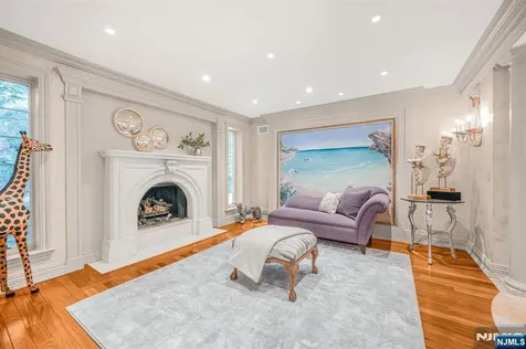22 Fawn Drive Montville Township NJ 07045