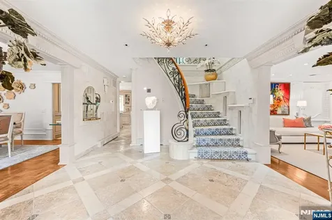 22 Fawn Drive Montville Township NJ 07045