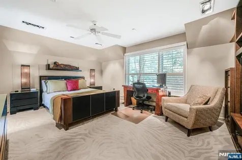 22 Fawn Drive Montville Township NJ 07045