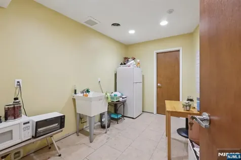 101 Grand Avenue Palisades Park NJ 07650