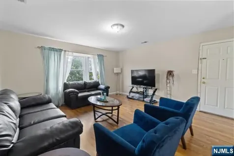 43 Crane Street Newark NJ 07104