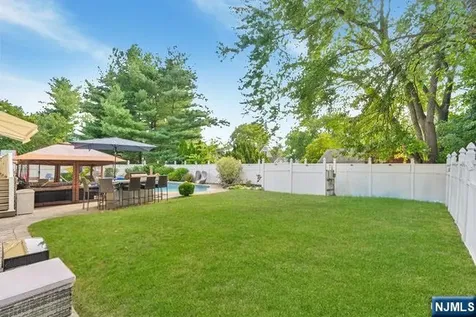 585 Central Avenue Ramsey NJ 07446