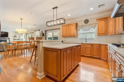585 Central Avenue Ramsey NJ 07446