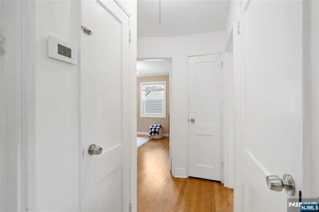 15 Brown Place Bergenfield NJ 07621