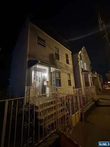 443 Grove Street Irvington NJ 07111