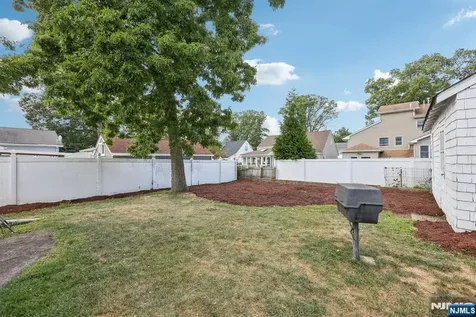 167 Vreeland Avenue Bergenfield NJ 07621