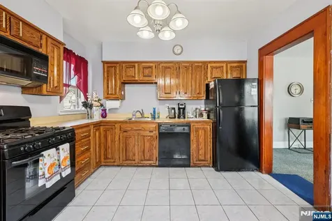 167 Vreeland Avenue Bergenfield NJ 07621