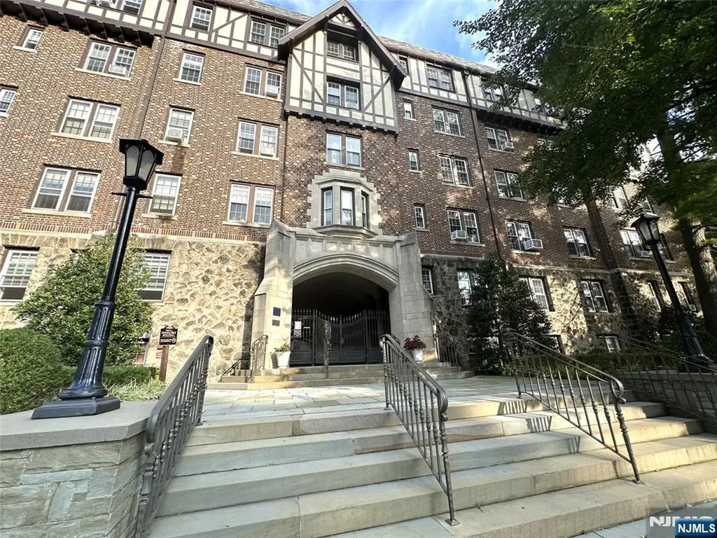 275 Engle Street Englewood NJ 07631