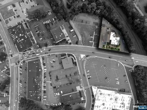 24 Wyckoff Avenue Waldwick NJ 07463