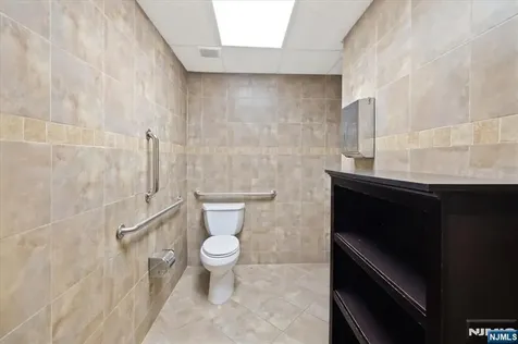 24 Wyckoff Avenue Waldwick NJ 07463
