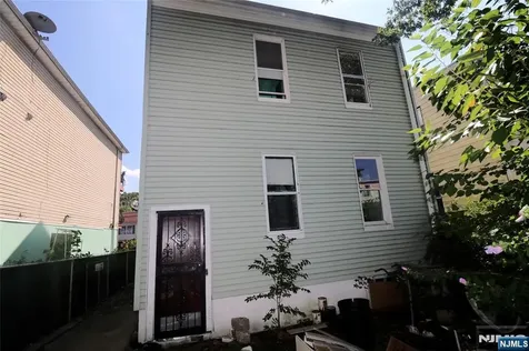 123 Columbia Avenue Newark NJ 07106