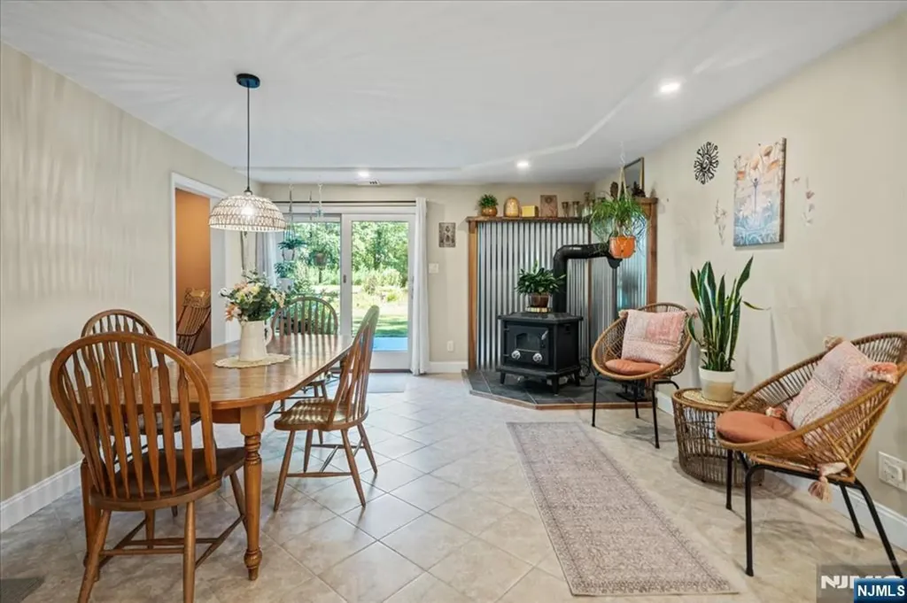 7 Laurel Avenue Branchville NJ 07826