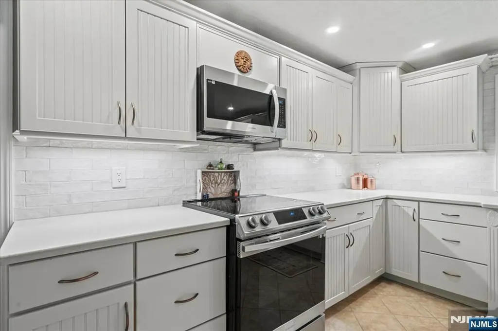 7 Laurel Avenue Branchville NJ 07826