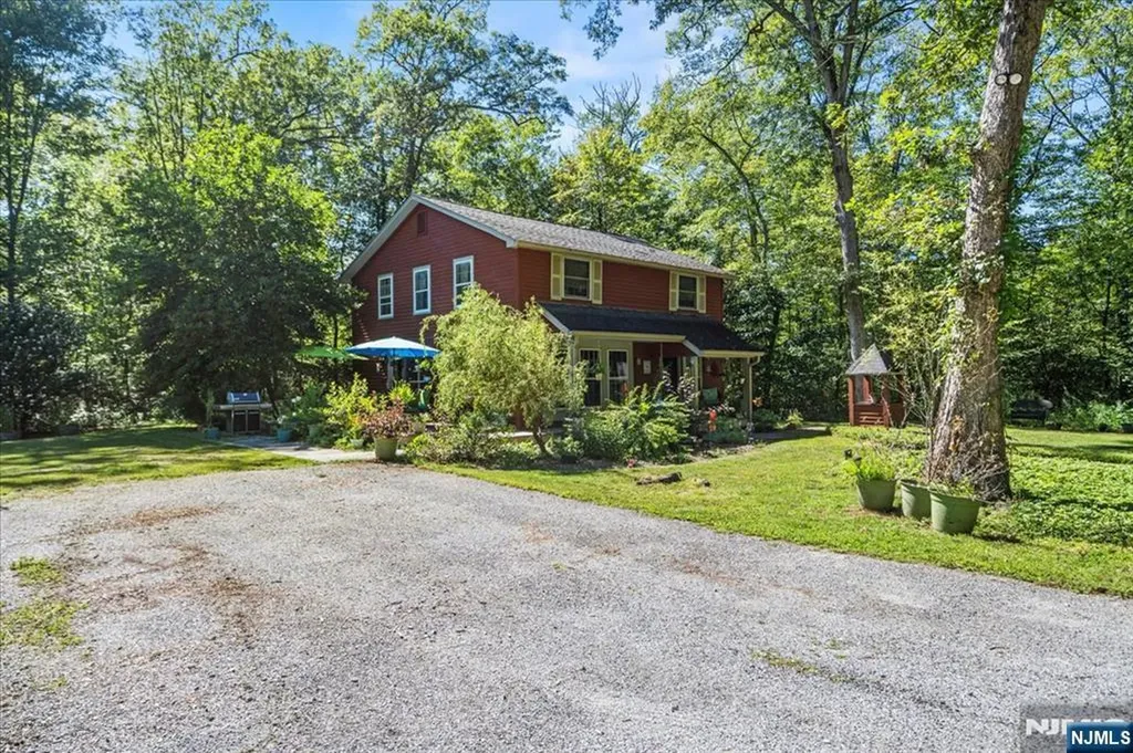 7 Laurel Avenue Branchville NJ 07826