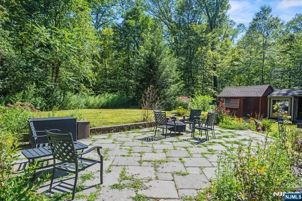 7 Laurel Avenue Branchville NJ 07826